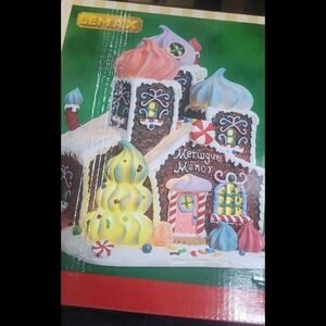 Lemax porcelain meringue house